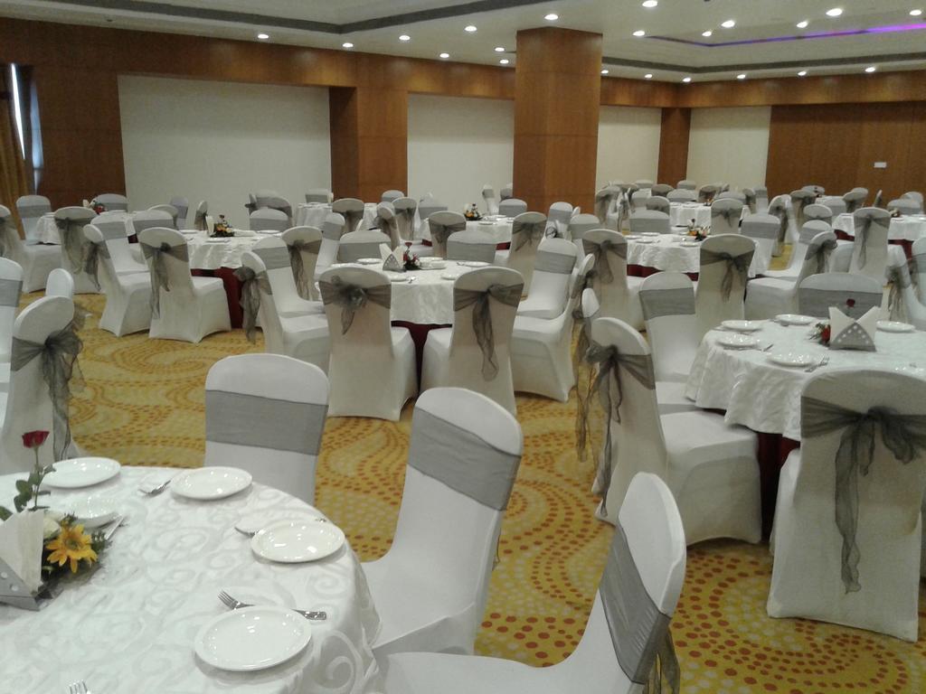 Country Inn & Suites By Radisson, Bathinda Exterior foto