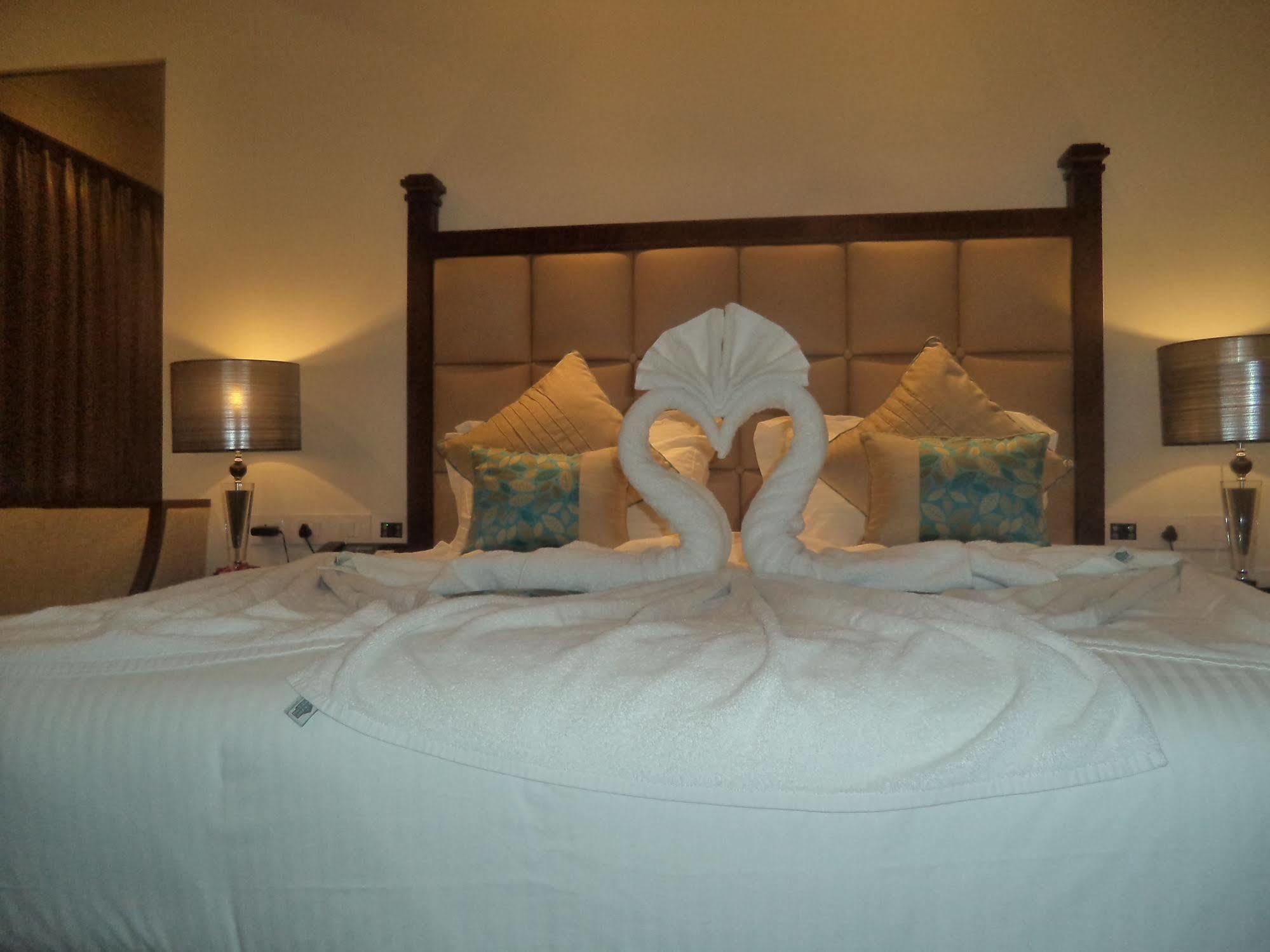 Country Inn & Suites By Radisson, Bathinda Exterior foto